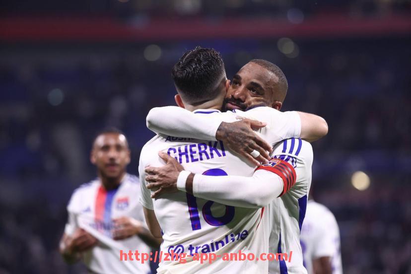 安博体育app下载-法甲顶级教练选择趋势：主帅更替频率与执教理念分析